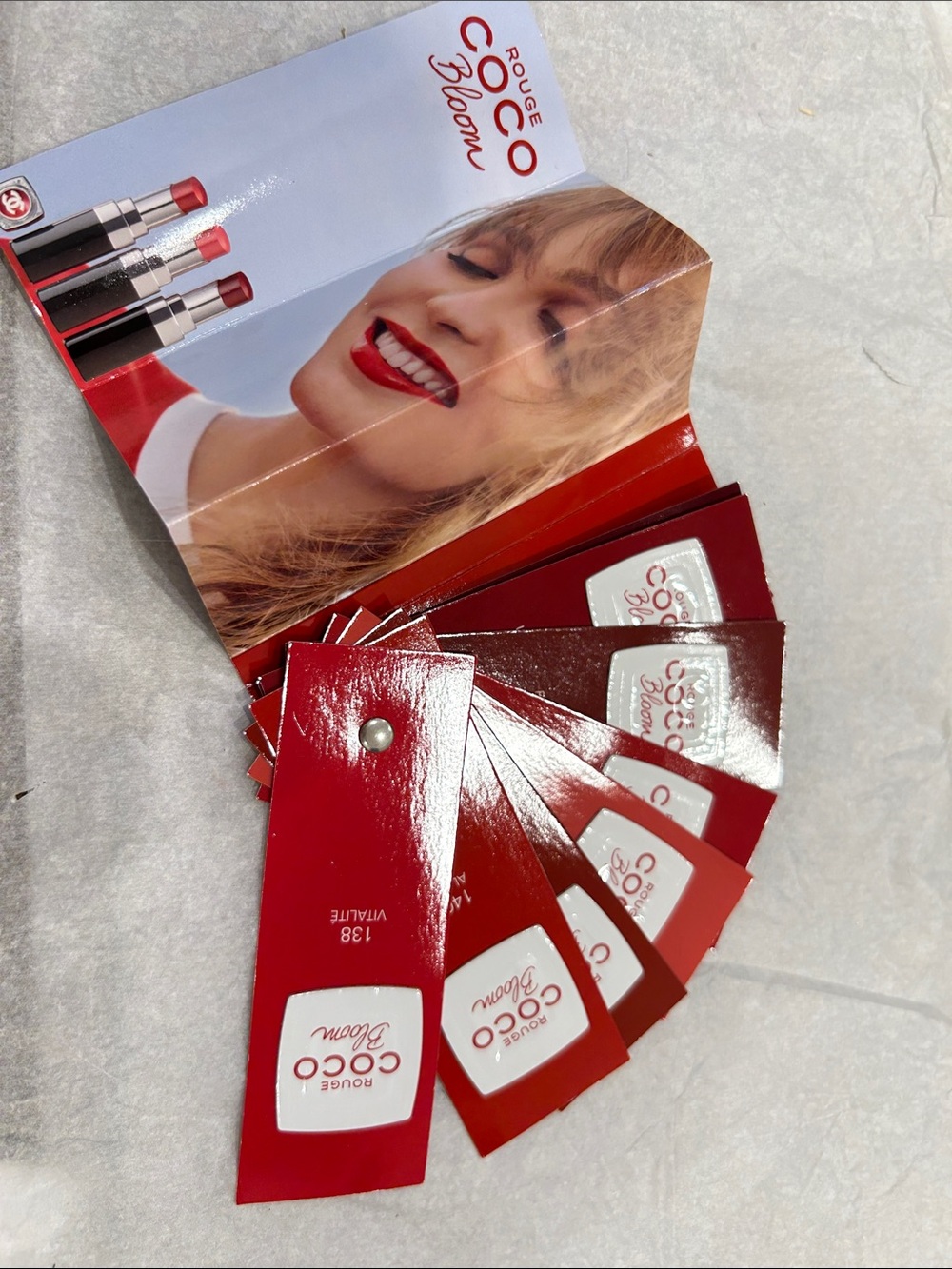 CHANEL Rouge Coco Bloom Lip Shade Fan - Bright Red Range